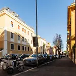 Vatican Walls Apartment