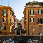 Vatican Walls Apartment